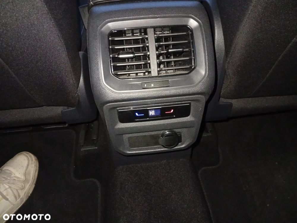 Volkswagen Tiguan - 22