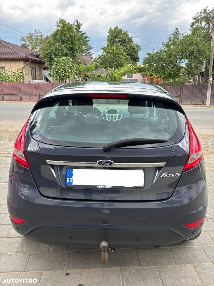 Ford Fiesta - 7