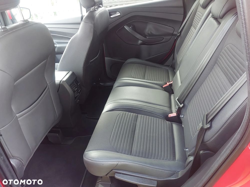 Ford Kuga 1.5 EcoBoost 2x4 Titanium - 13