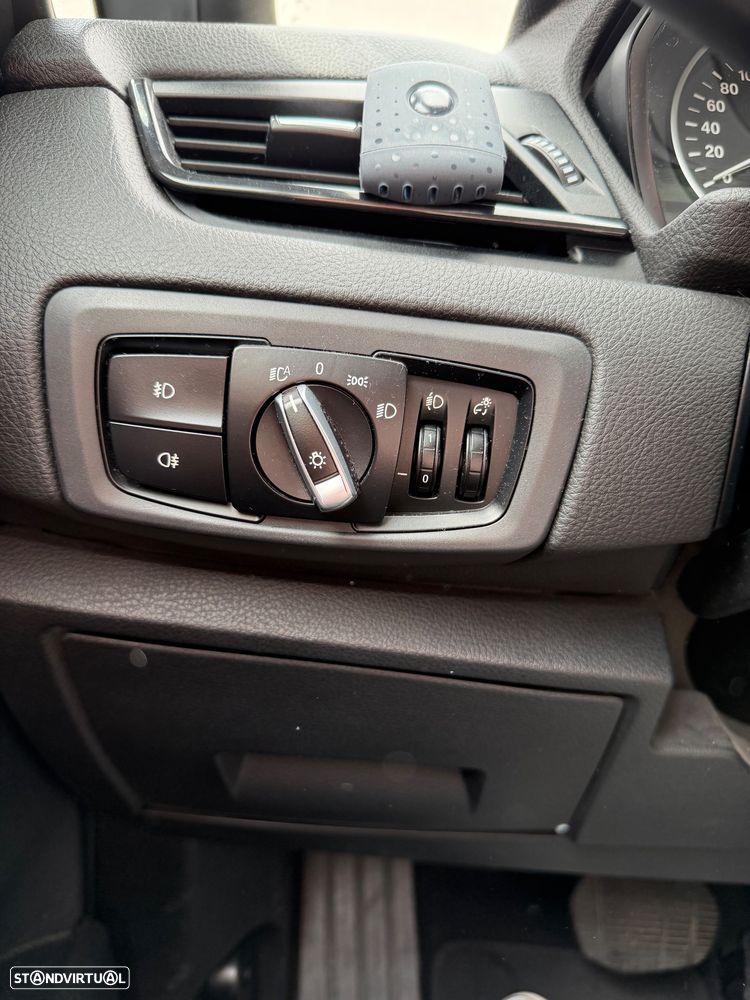 BMW 218 Active Tourer d Line Luxury Auto - 16