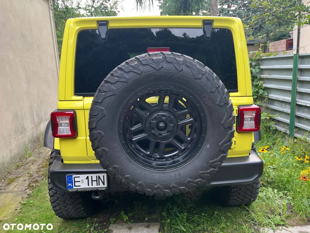 Jeep Wrangler - 28
