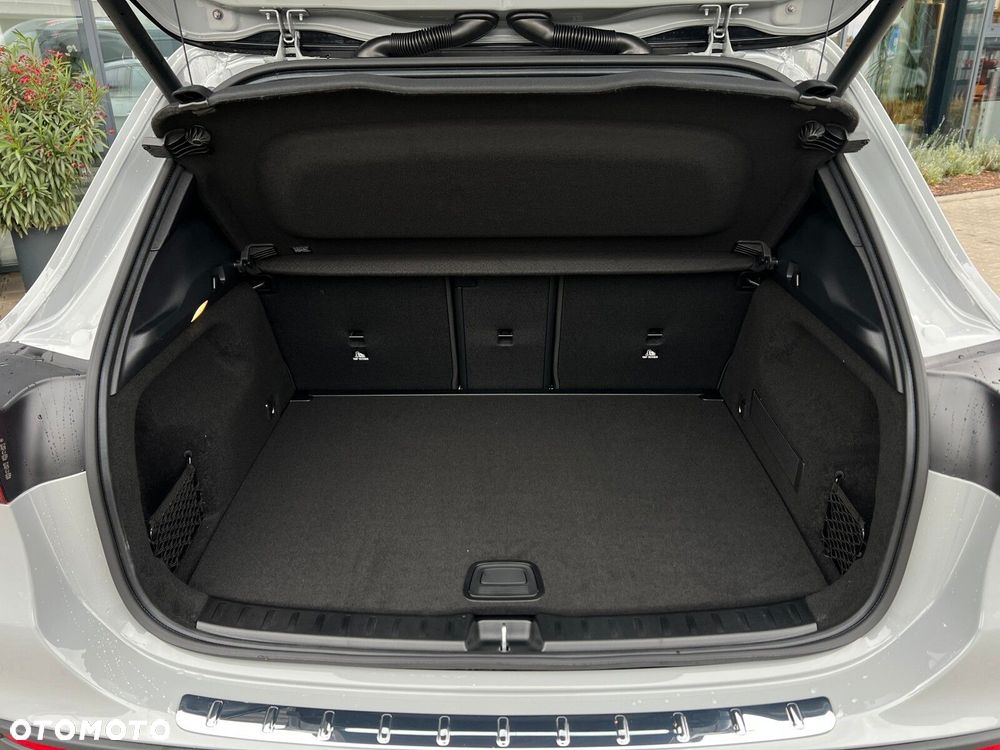 Mercedes-Benz GLA 200 4-Matic AMG Line - 21