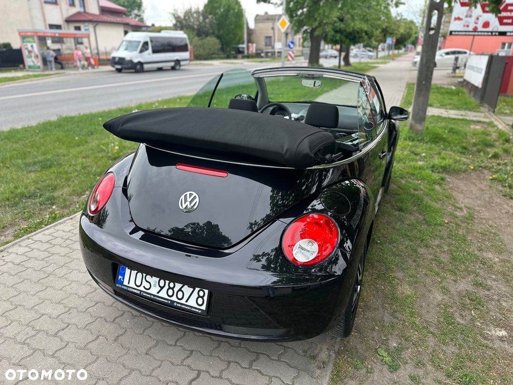 Volkswagen New Beetle 1.6 - 8