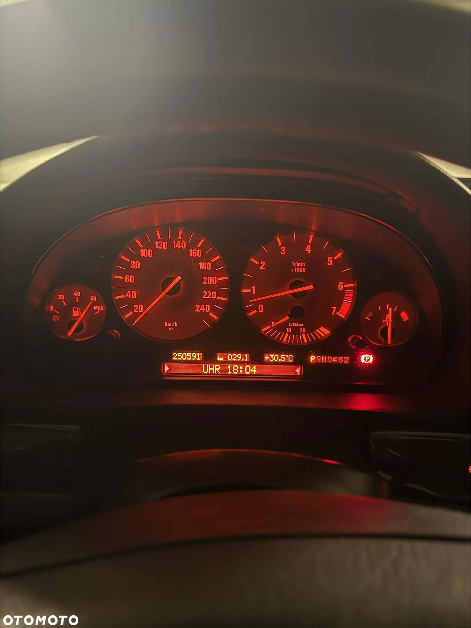 BMW Seria 7 740iL - 28