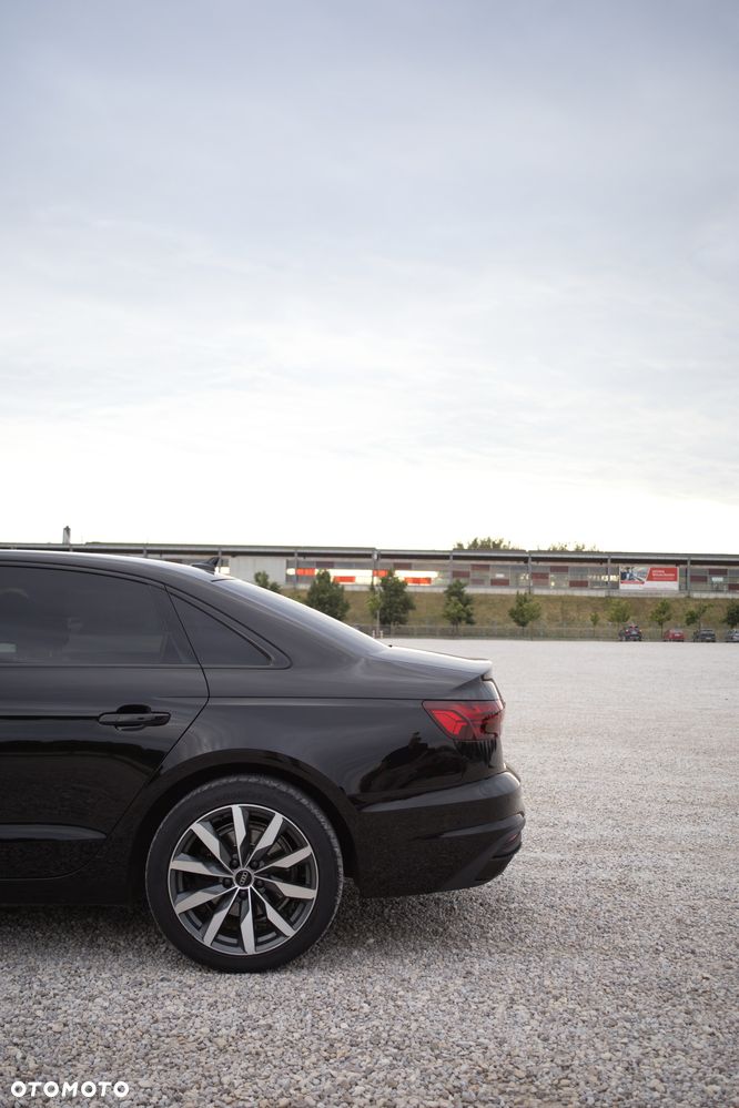 Audi A4 Limousine 35 TFSI mHEV S Line S tronic - 5