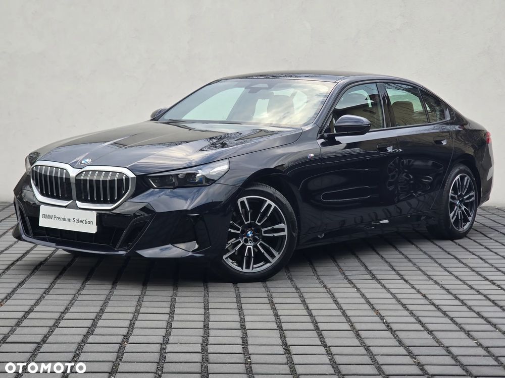 BMW Seria 5 520d xDrive mHEV M Sport - 1