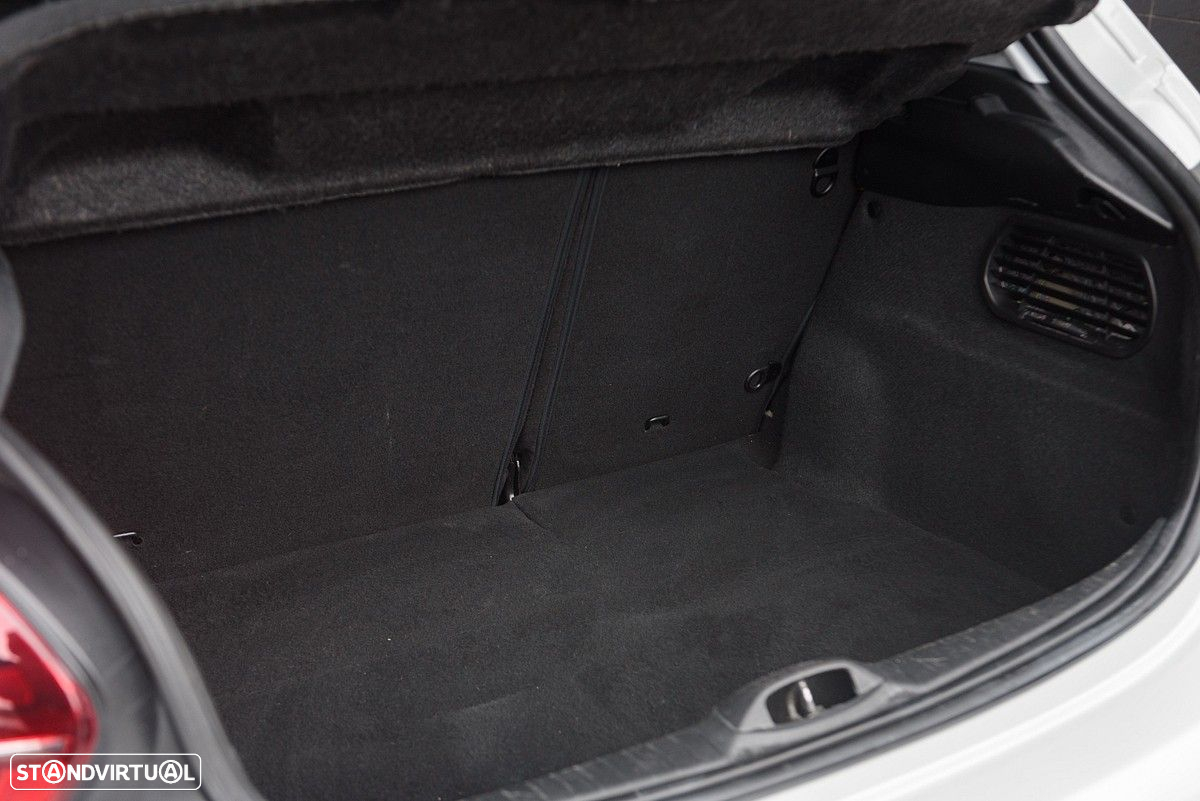Peugeot 208 1.2 PureTech Allure - 45
