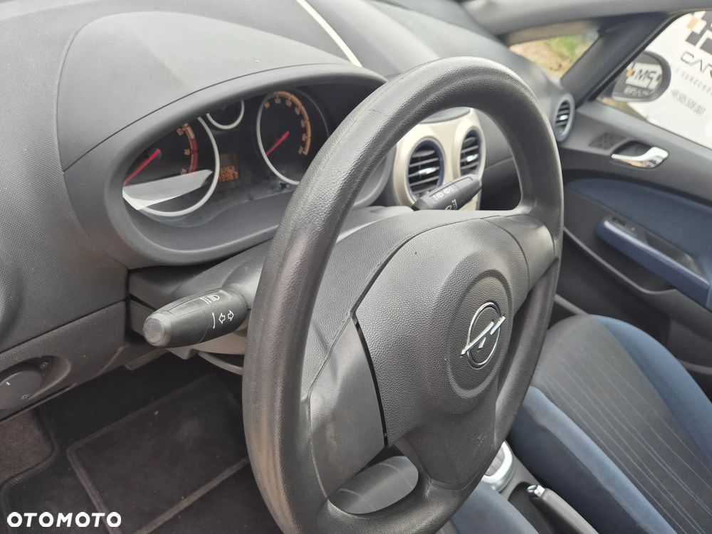 Opel Corsa - 25