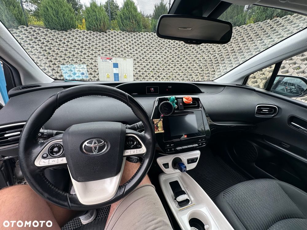 Toyota Prius 1.8 Hybrid Premium - 12