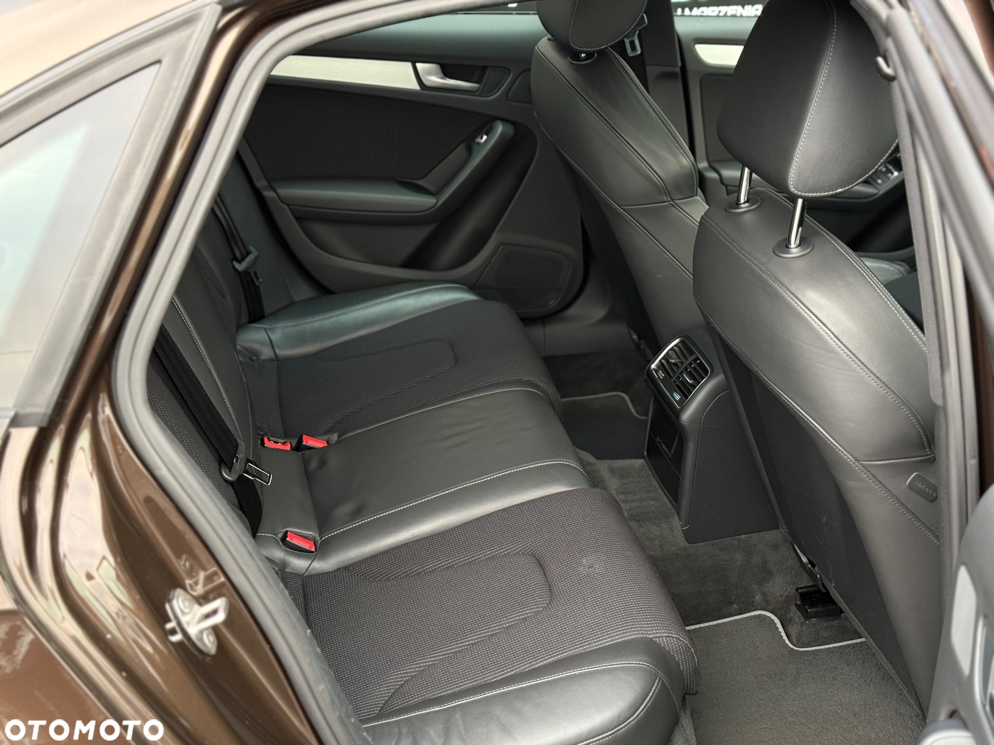 Audi A4 2.0 TDI DPF S line Sportpaket - 29