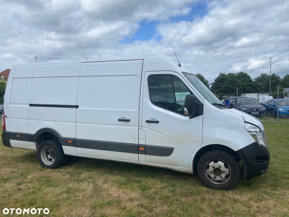 Nissan NV400 - 4