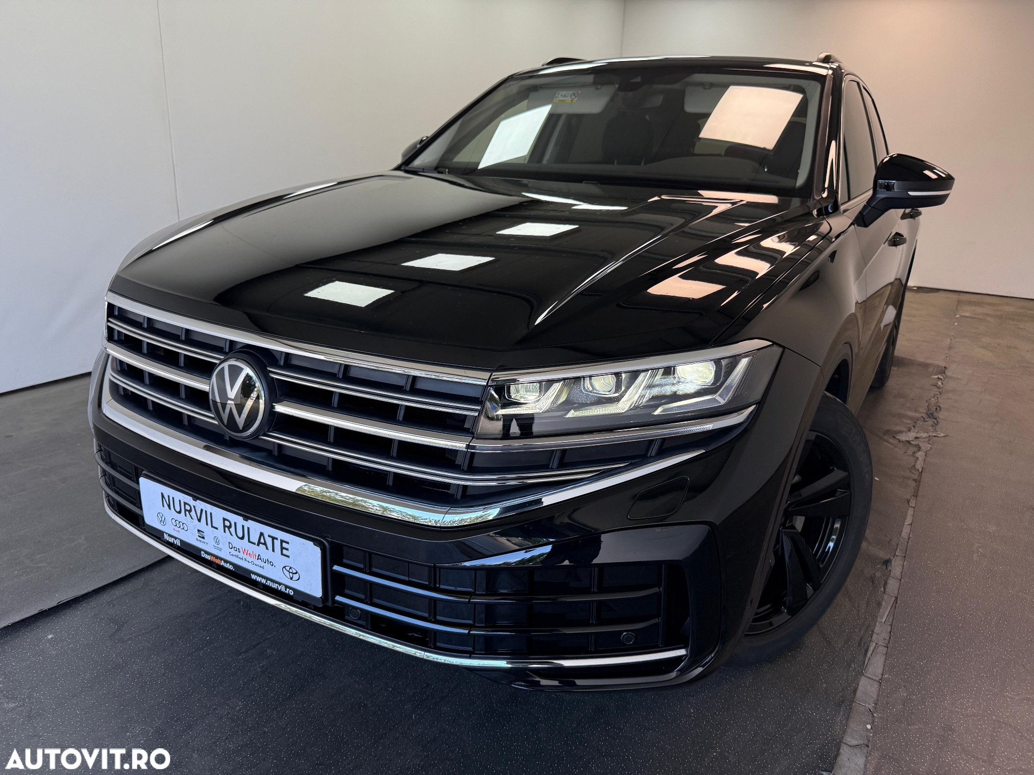 Volkswagen Touareg V6 TDI 4MOTION Elegance - 31