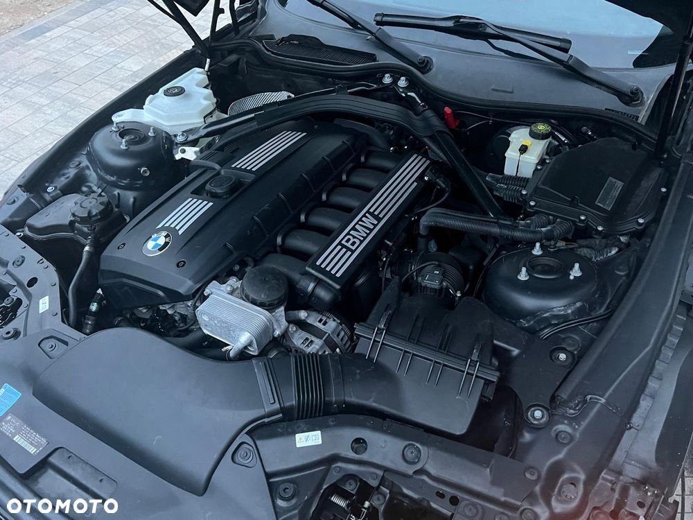 BMW Z4 sDrive30i - 28