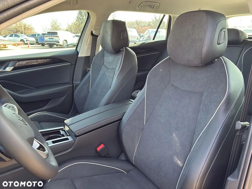 Volkswagen Passat - 5