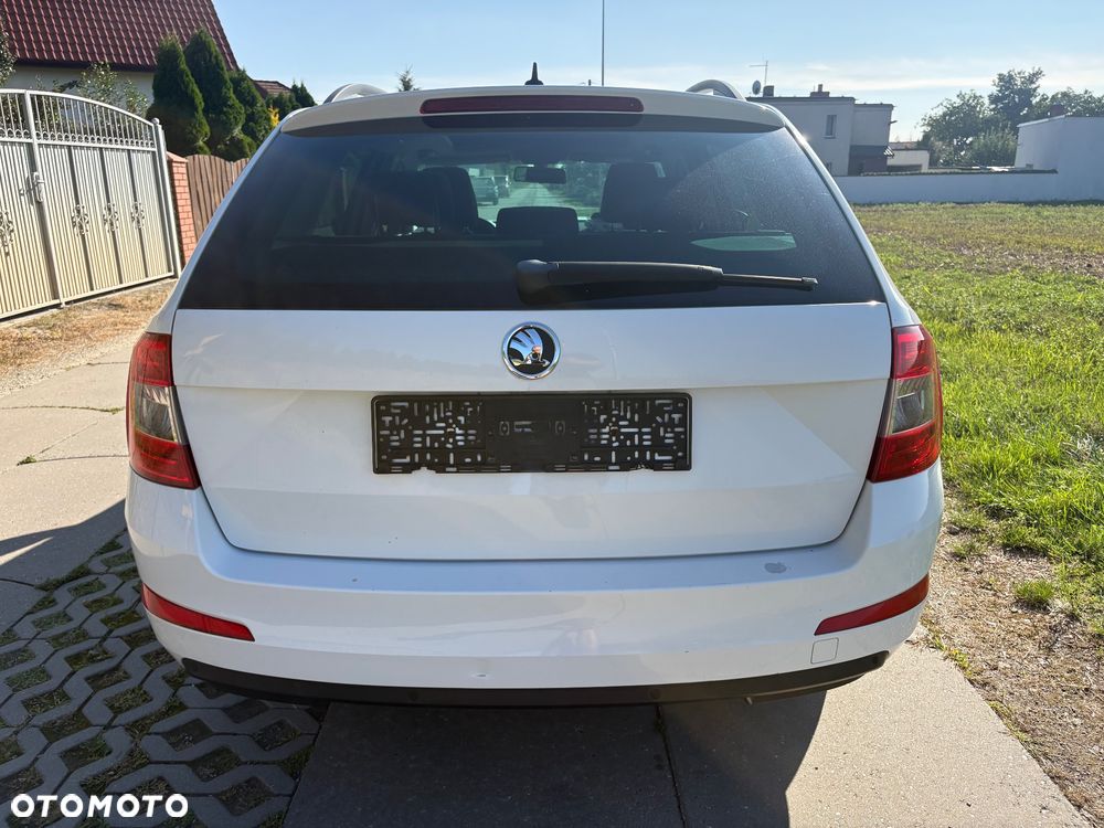 Skoda Octavia 1.6 TDI DPF Active - 7