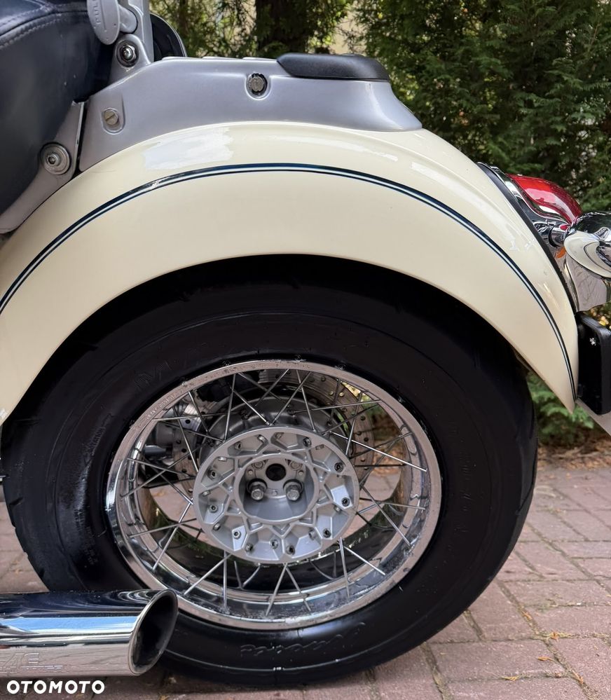 BMW R - 19