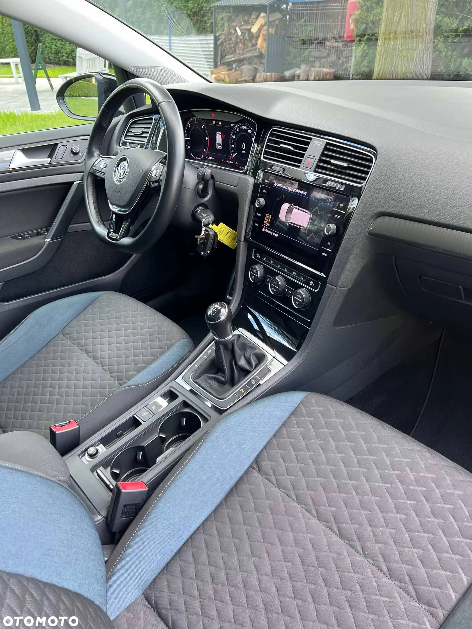 Volkswagen Golf 2.0 TDI SCR IQ.DRIVE - 15