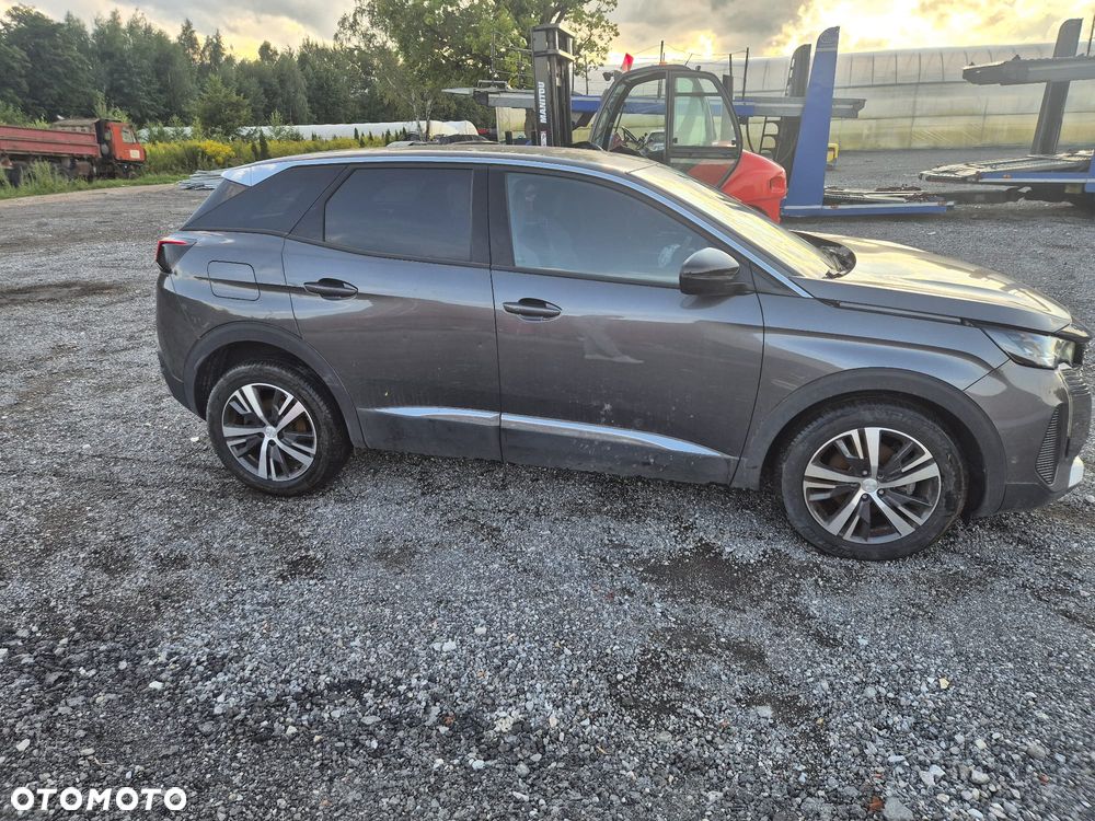 Peugeot 3008 1.2 PureTech Allure Pack S&S EAT8 - 18