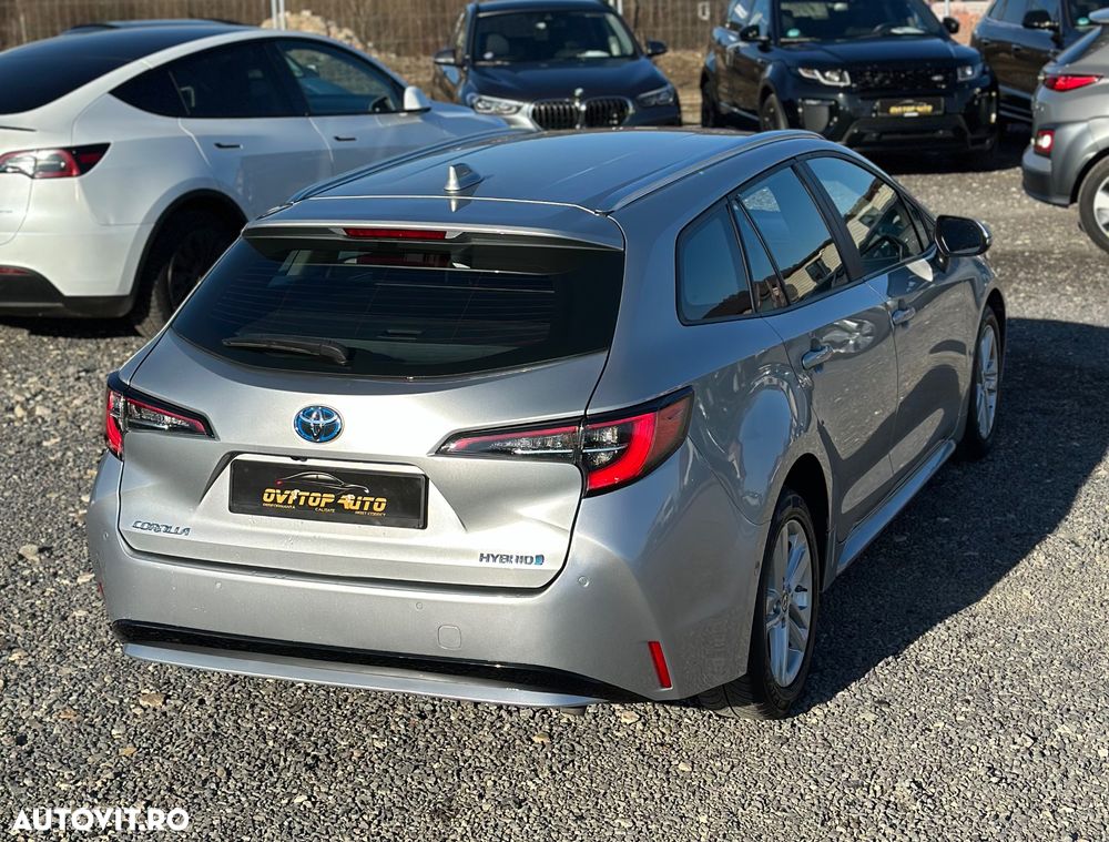 Toyota Corolla 1.8 Hybrid Touring Sports Business Edition - 4