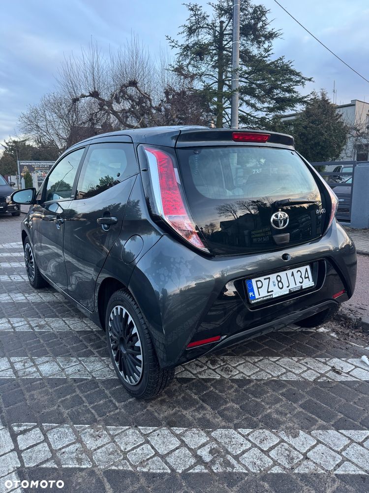 Toyota Aygo x-play Edition S+ - 6