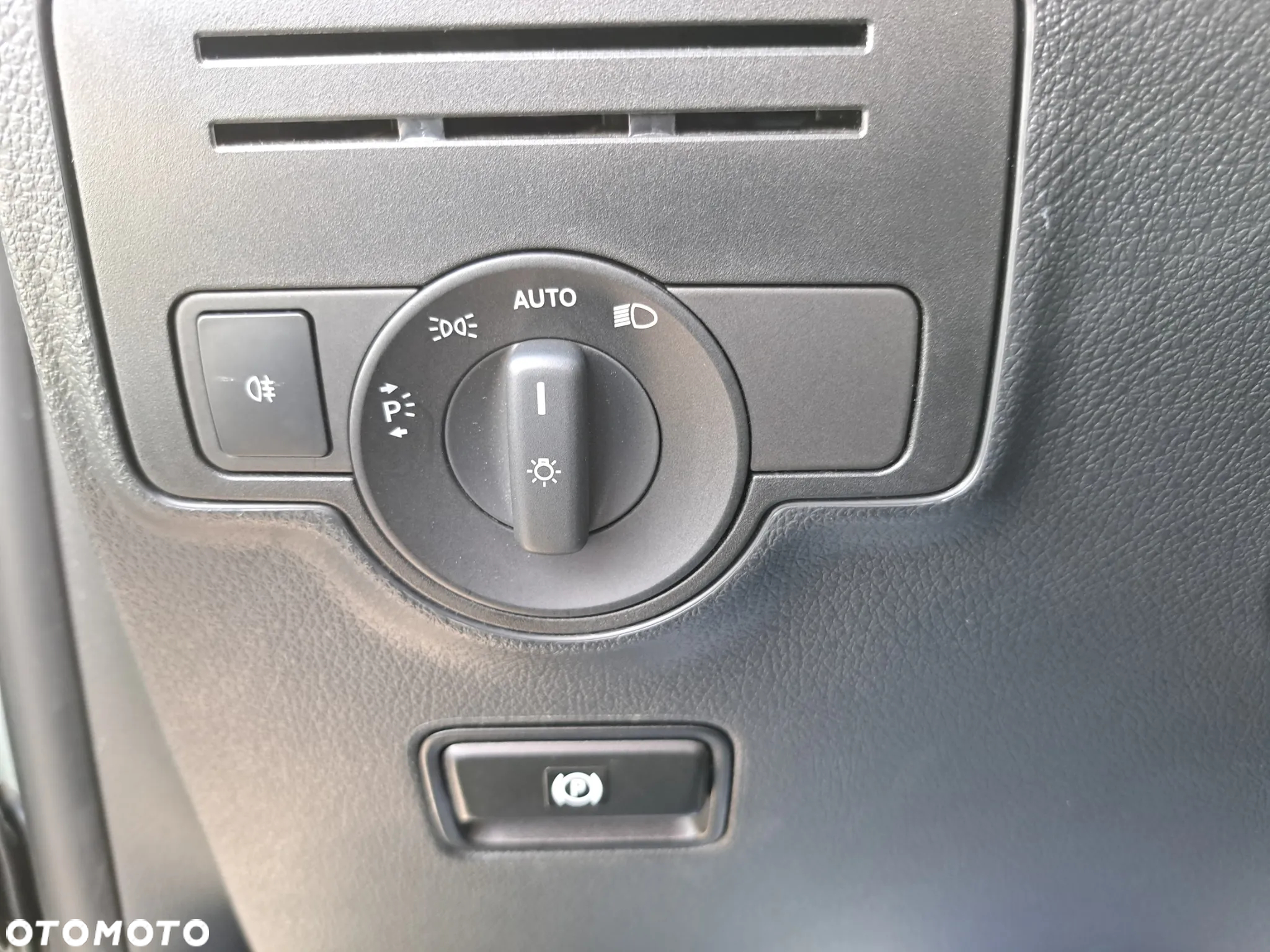 Mercedes-Benz Vito - 15