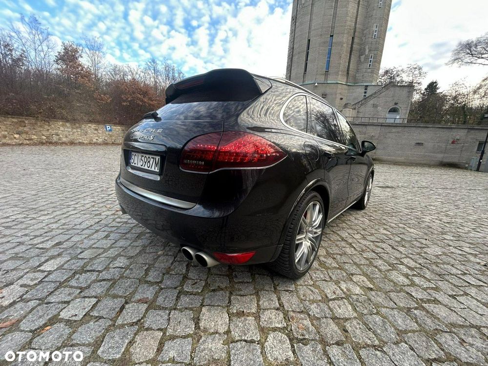 Porsche Cayenne - 7