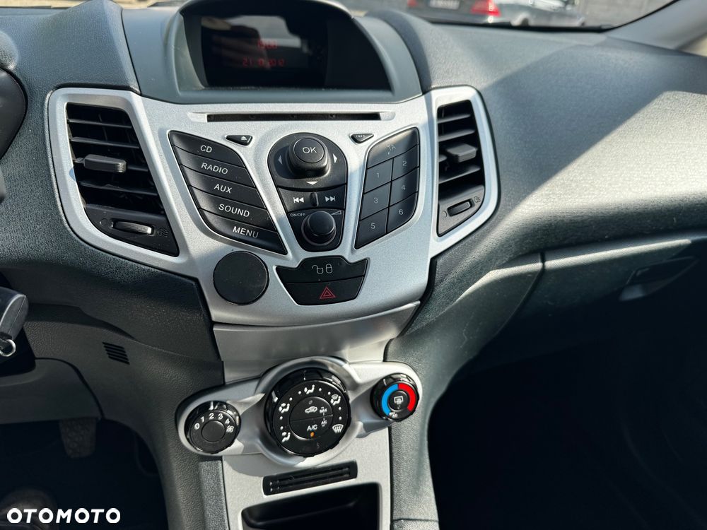 Ford Fiesta 1.25 SYNC Edition - 22