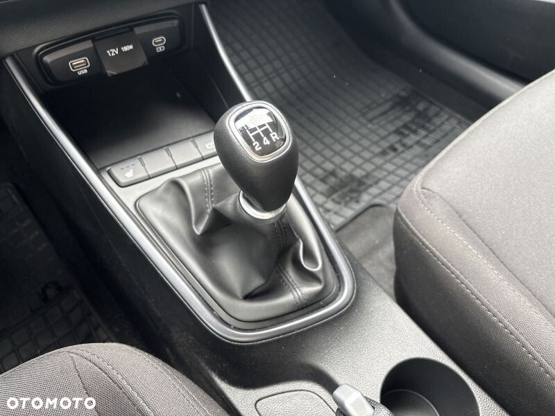 Hyundai i20 1.2 Modern - 17