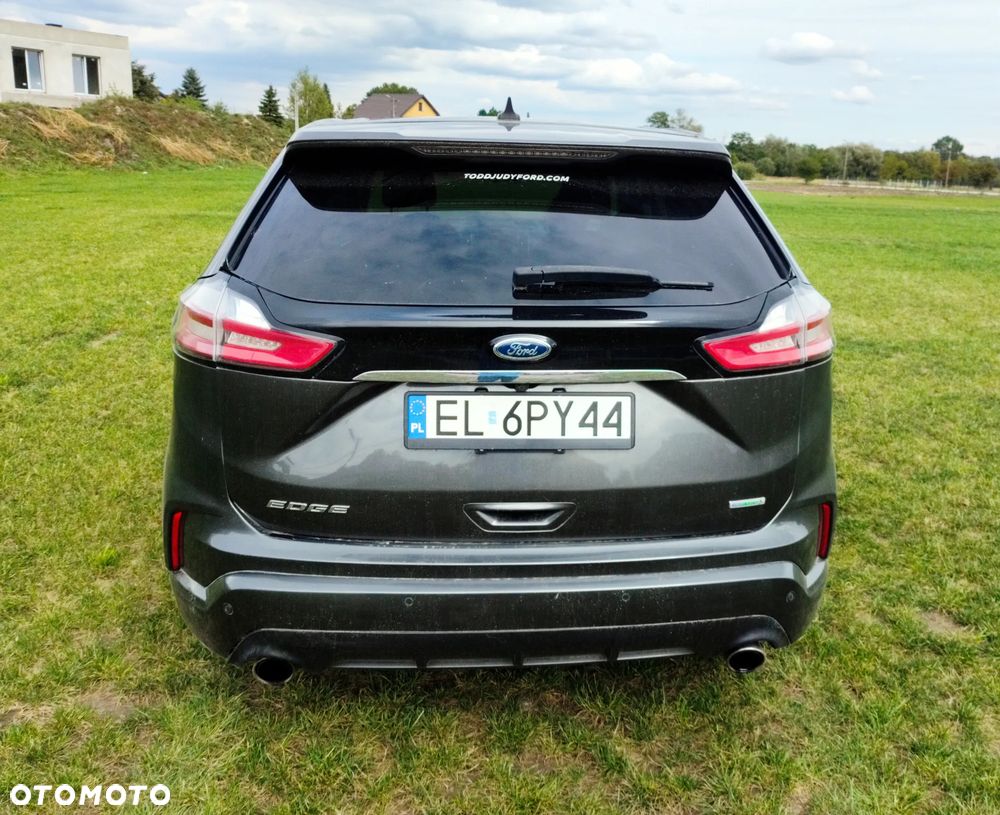 Ford Edge - 10