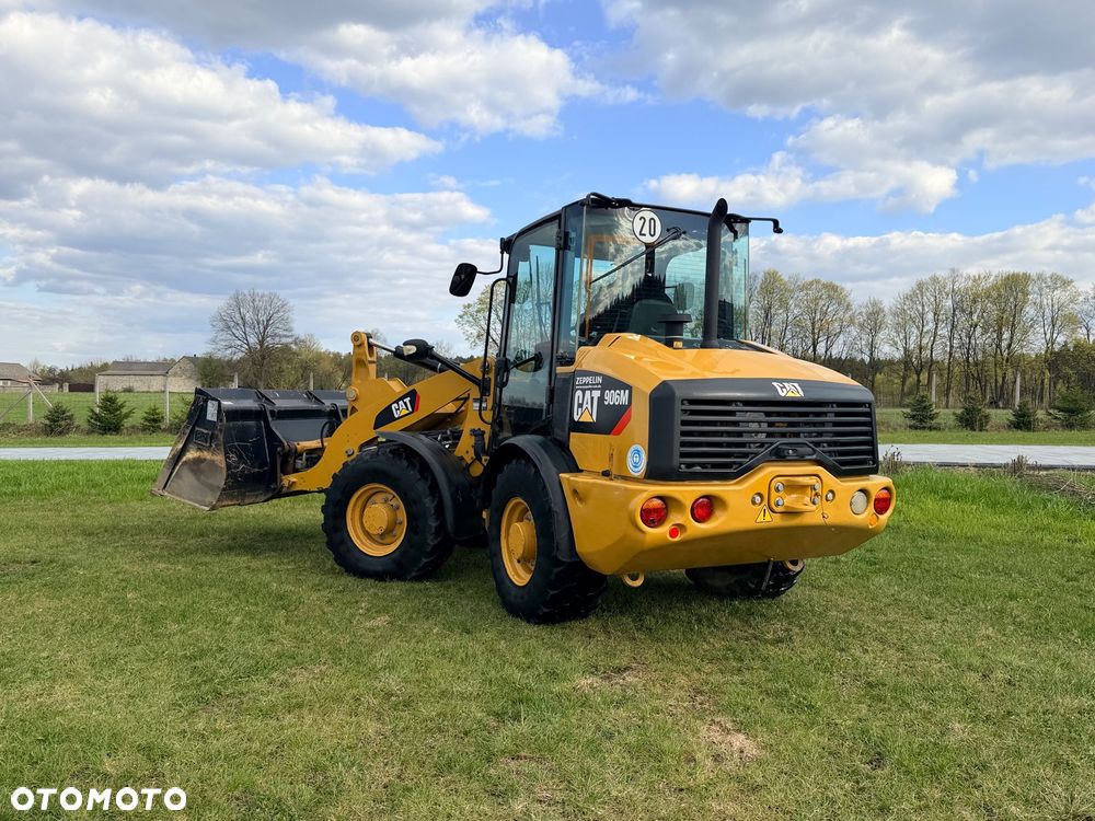 Caterpillar Ładowarka łamana 906M Cat łyżka widły 907 908 5 6 ton SZYBKOZŁĄCZE HYDRAULICZNE dodatkowe linie ZAMIATARKA za dopłatą - 24