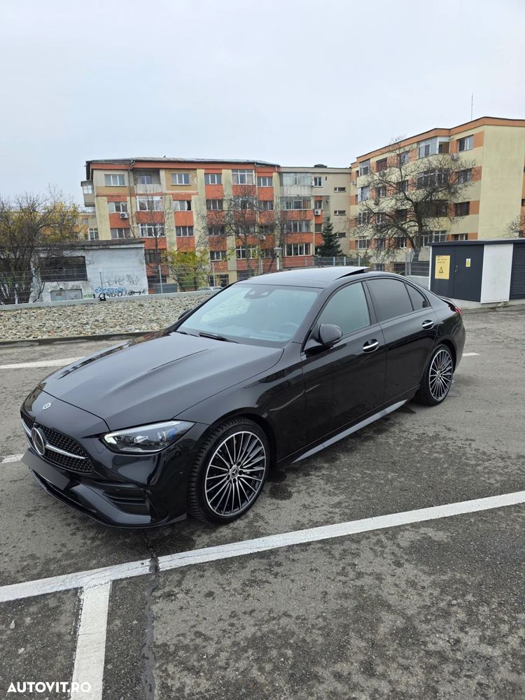 Mercedes-Benz C 300 4Matic T 9G-TRONIC AMG Line - 2