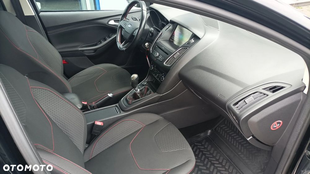 Ford Focus 1.5 EcoBoost Black Edition ASS - 13