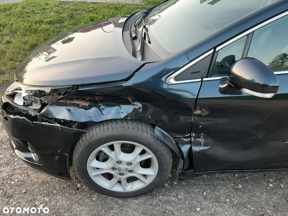 Toyota Avensis 1.8 Premium MS - 11