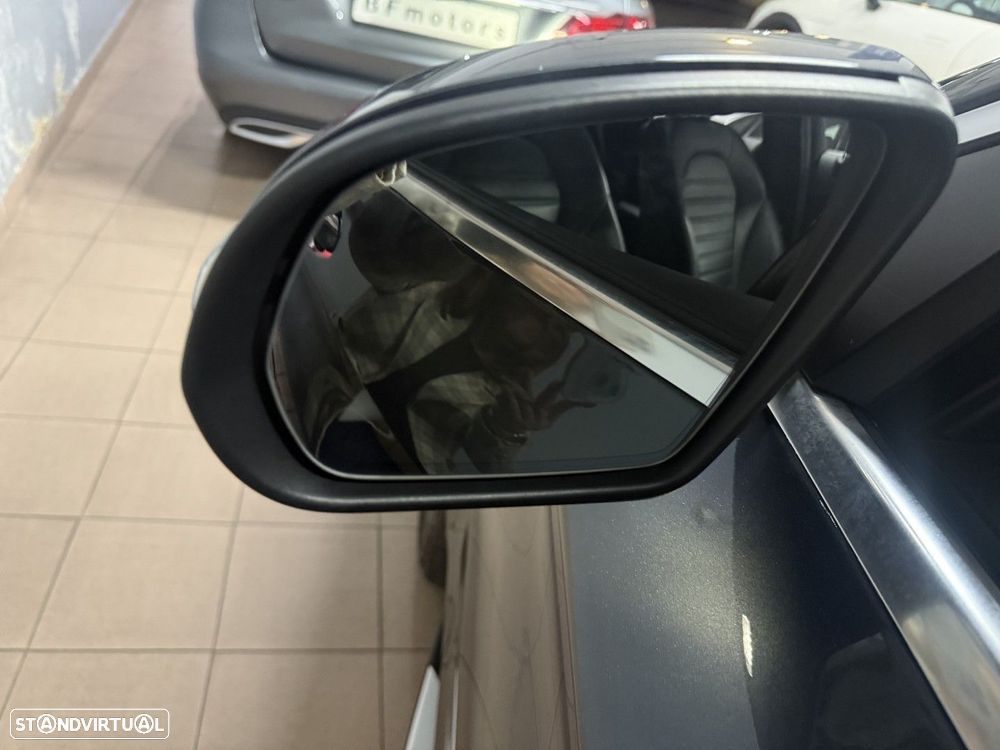 Mercedes-Benz GLC 250 d 4Matic 9G-TRONIC AMG Line - 26