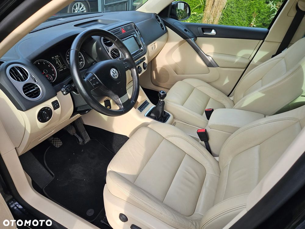 Volkswagen Tiguan 2.0 TSI 4Mot Track&Field - 9