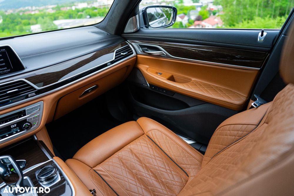 BMW Seria 7 - 25