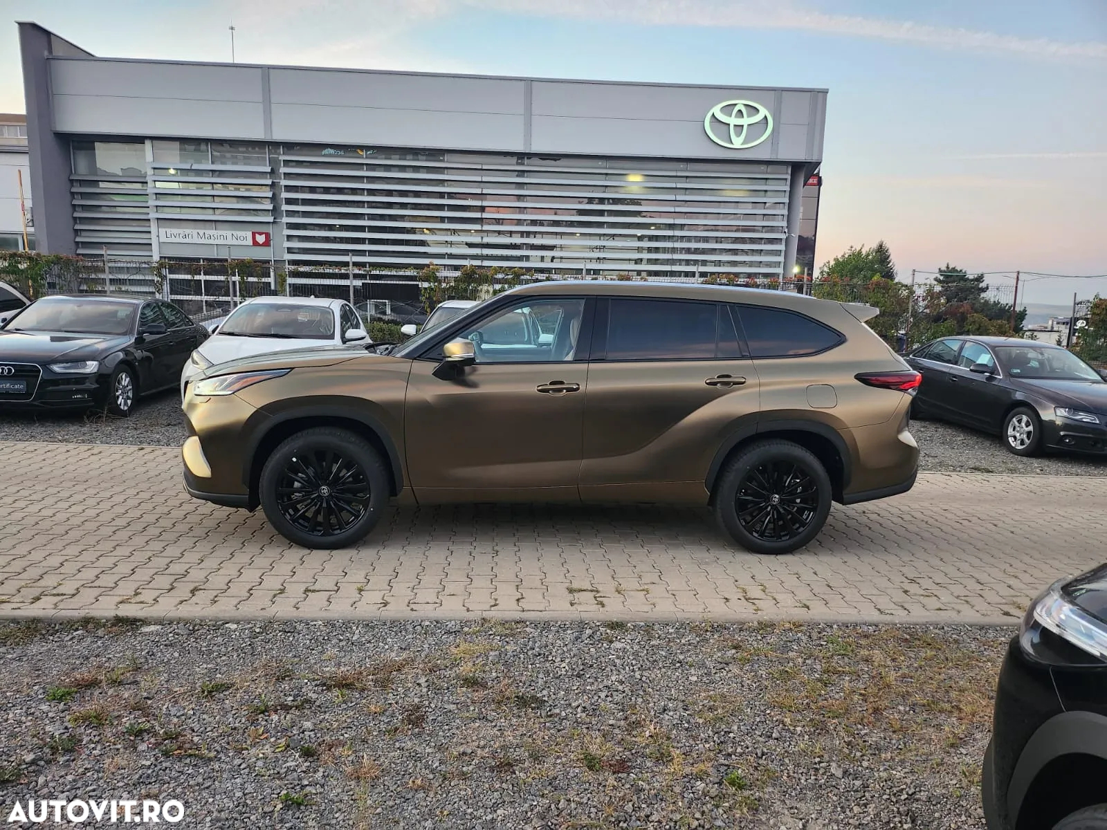 Toyota Highlander 2.5 L Hybrid Dynamic Force 248CP Luxury Metallic - 10