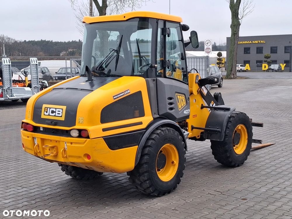 JCB 407 - 4