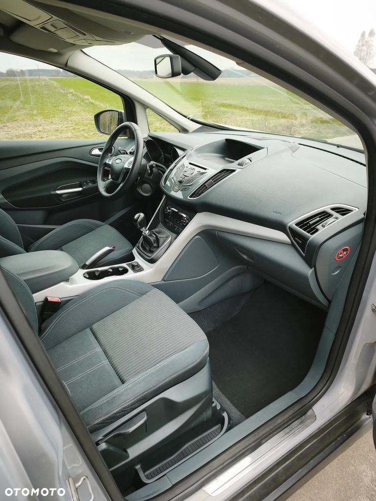 Ford Grand C-MAX 1.6 TDCi Titanium - 18