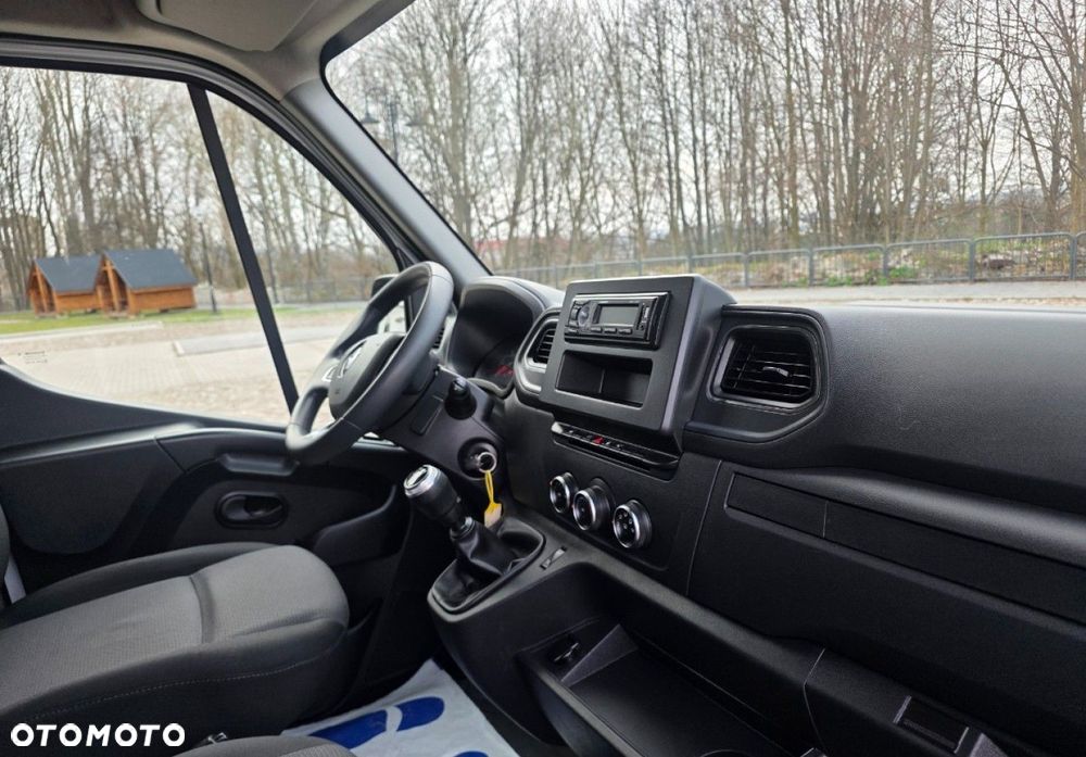 Renault Master - 24