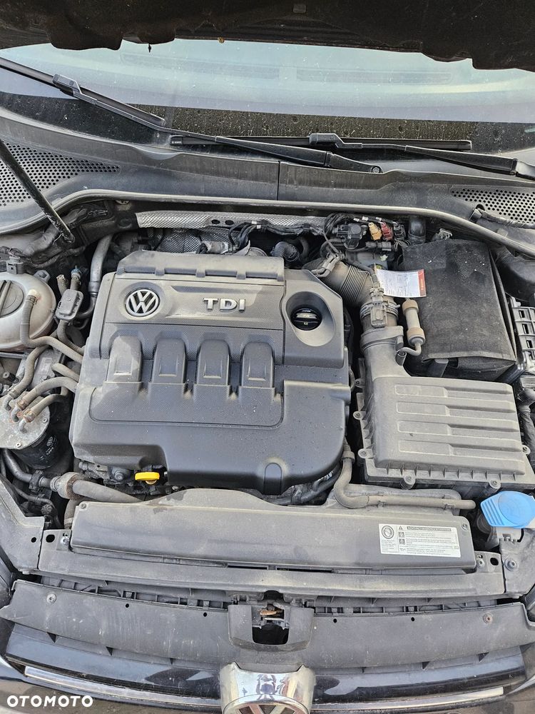 Volkswagen Golf 1.6 TDI BlueMotion Technology Lounge - 8