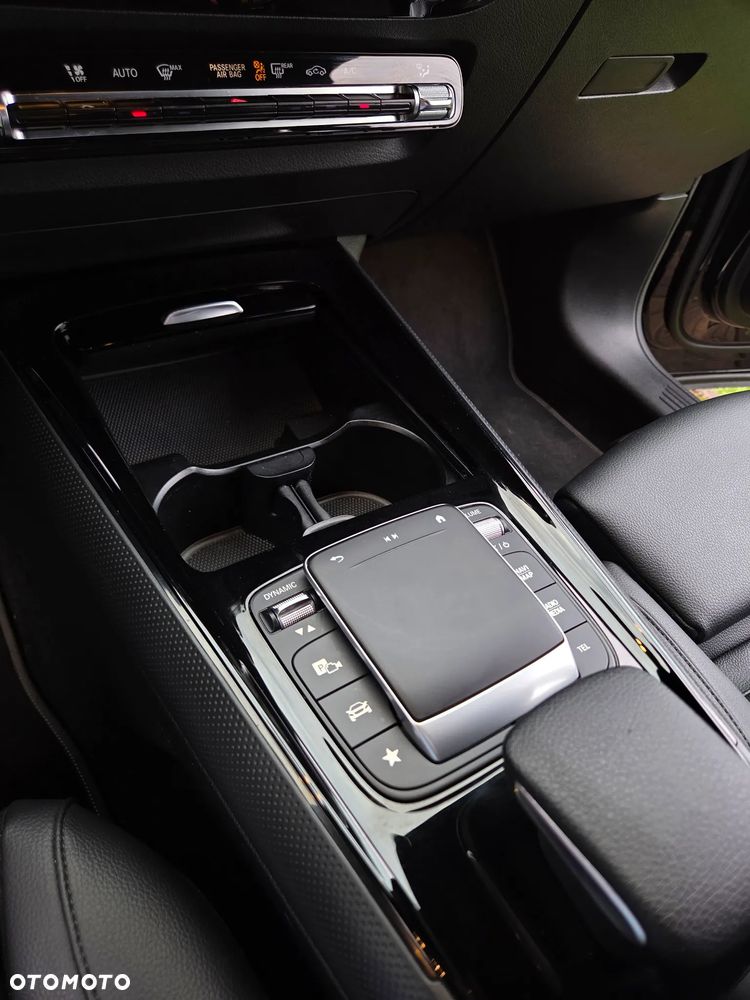 Mercedes-Benz GLA 200 Business Edition - 19