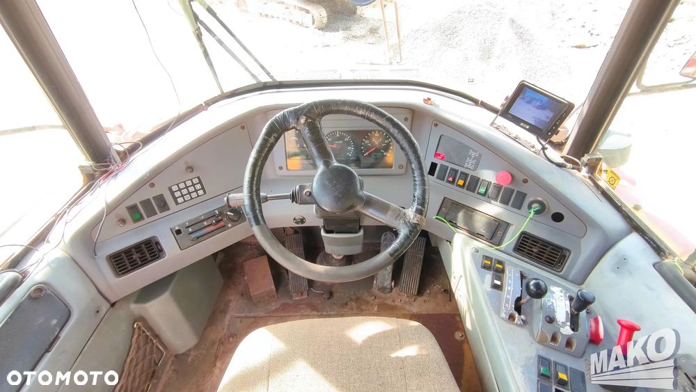 Caterpillar D6N LGP - 12