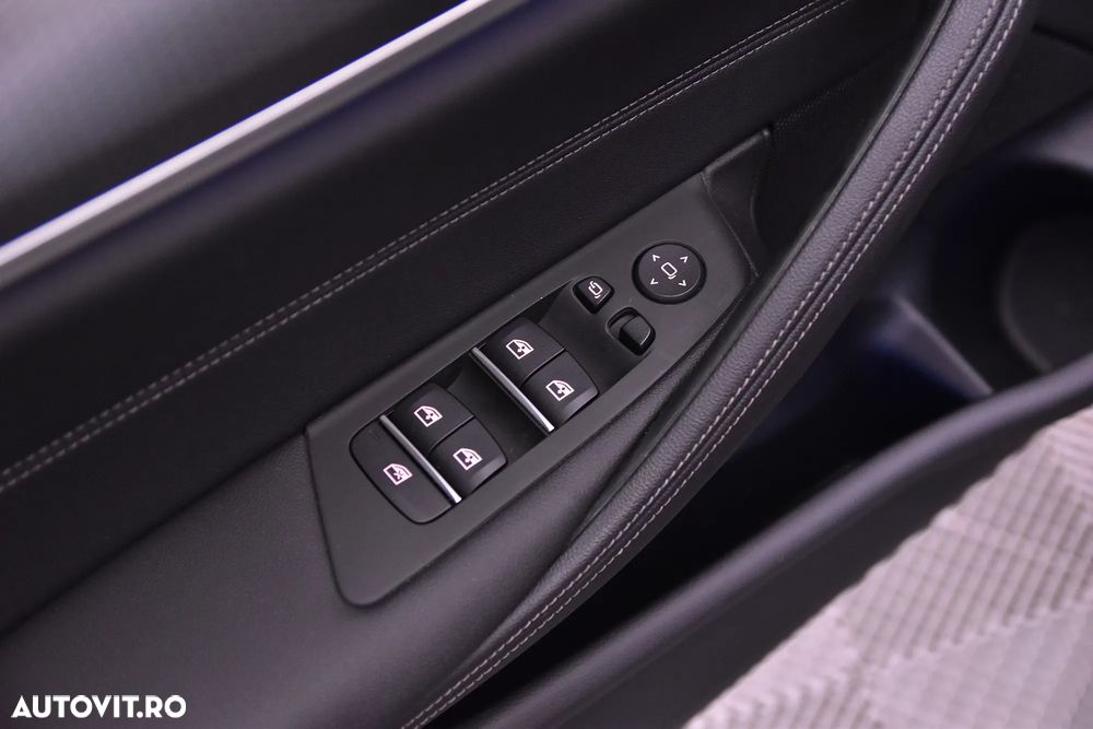 BMW Seria 5 530e Aut. M Sport Edition - 14