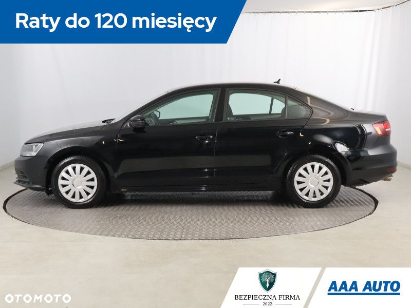 Volkswagen Jetta - 3