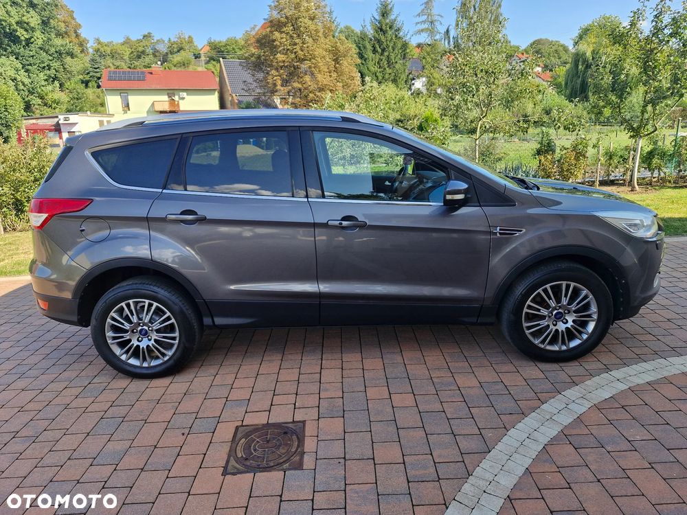 Ford Kuga 2.0 TDCi 2x4 Titanium - 5