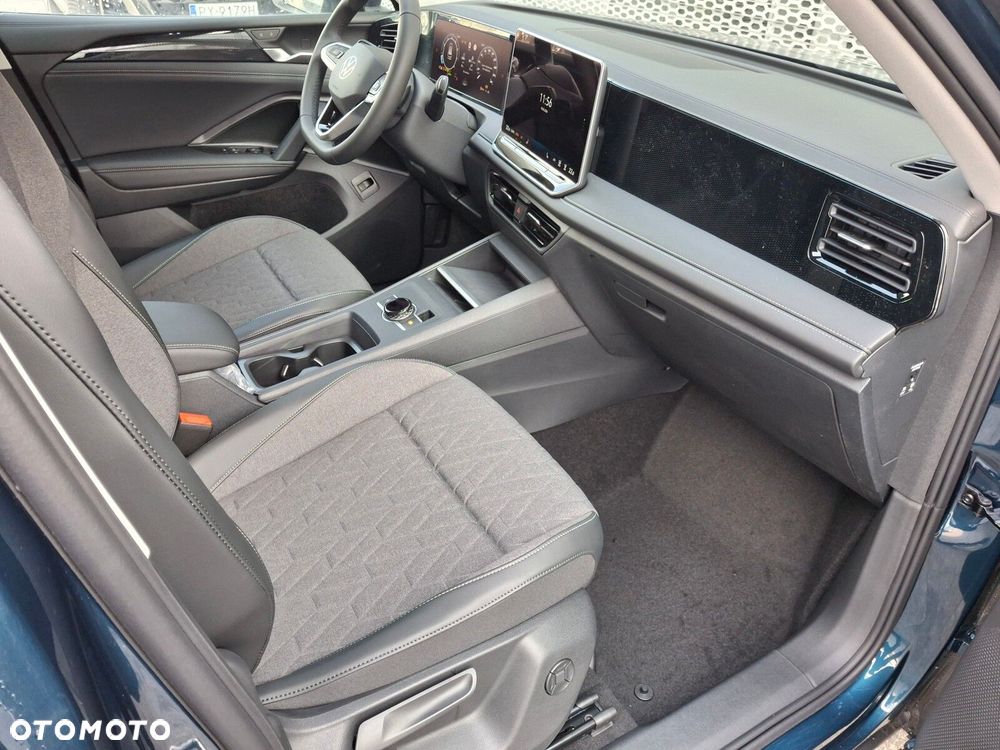 Volkswagen Tiguan - 16