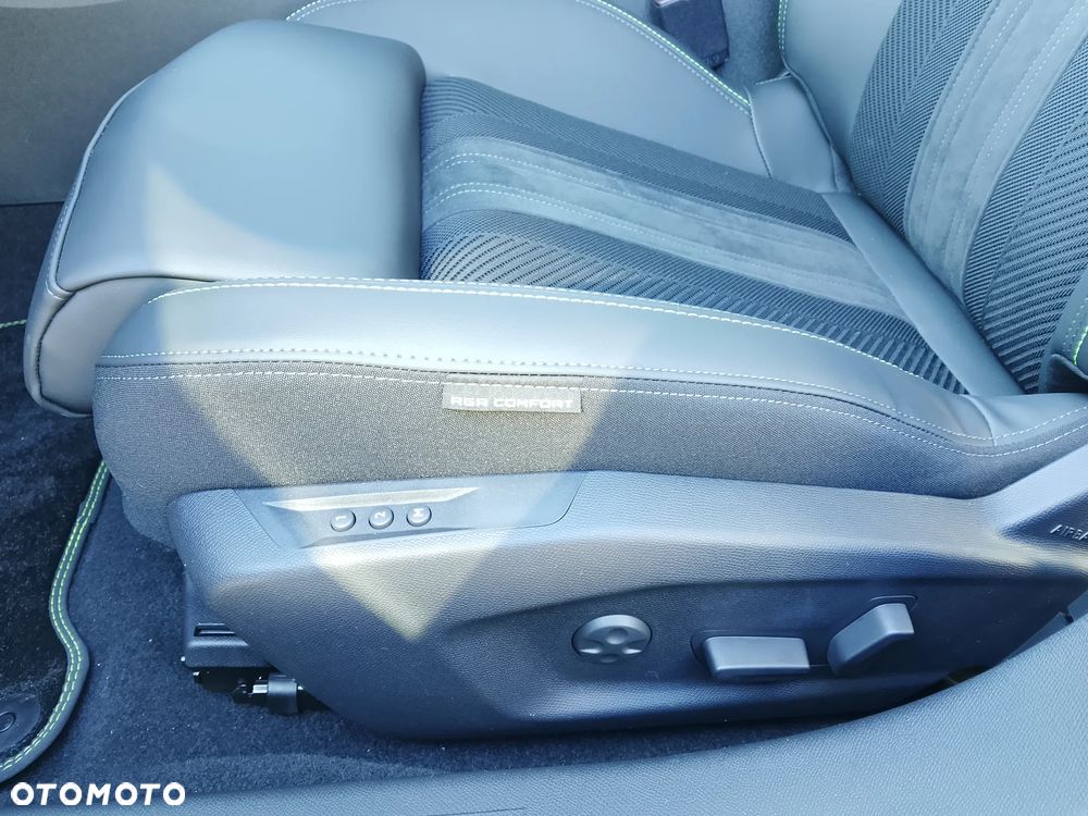 Peugeot 308 1.2 mHEV GT Exclusive S&S e-DCS6 - 15