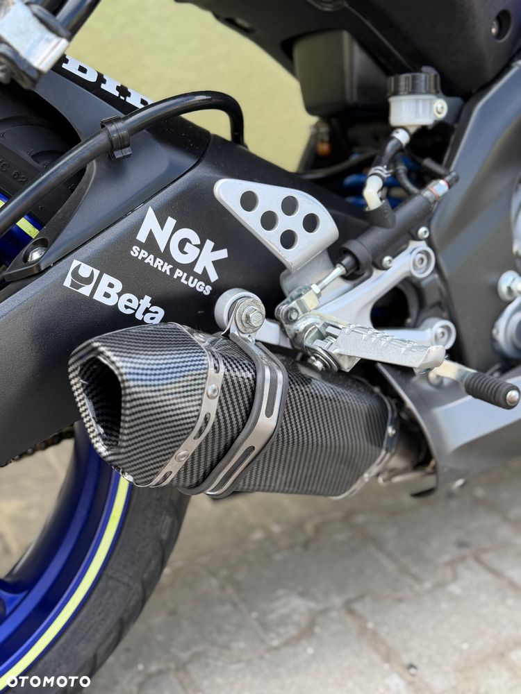 Yamaha YZF - 14