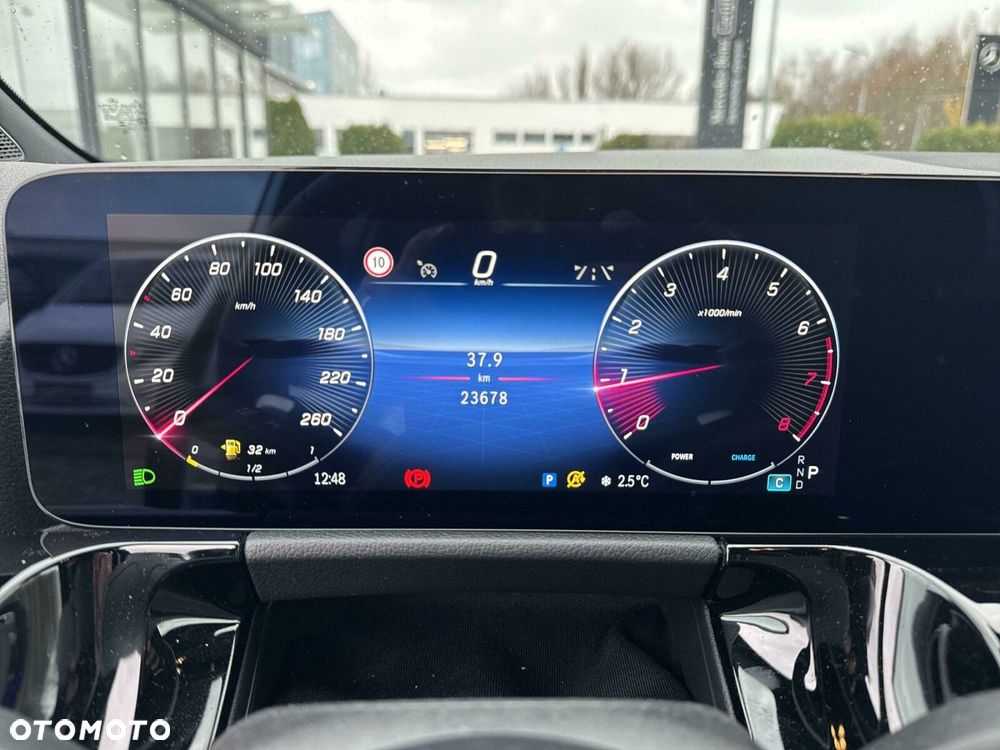 Mercedes-Benz GLA 200 AMG Line - 12